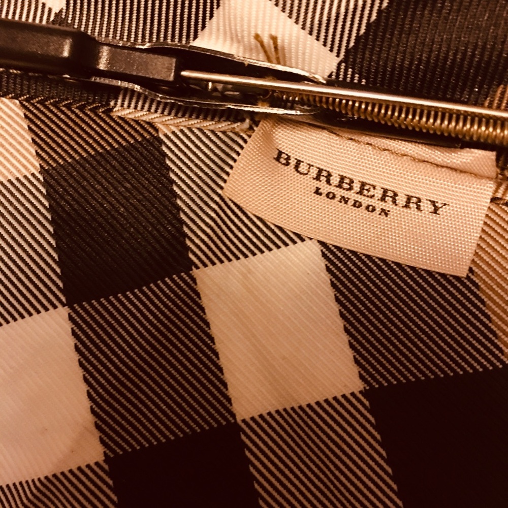 Burberry Retractable Umbrella.